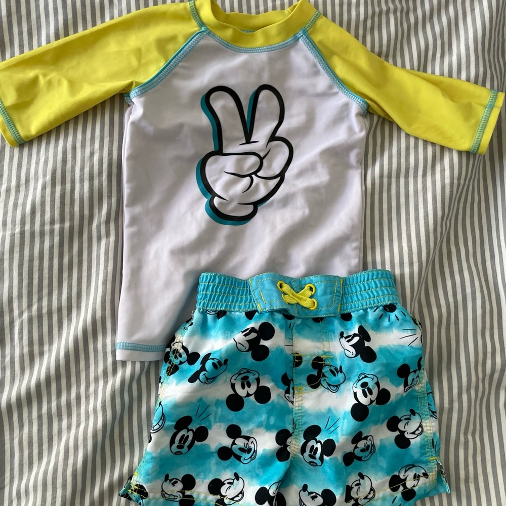 Disney Store Mickey Mouse Peace Sign Rash Guard & Swim Shorts UPF 50+ Size 2T/3T